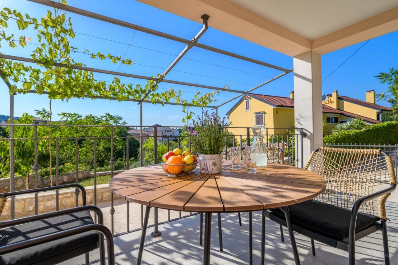 Apartments Horvat Veli Lošinj Dış mekan fotoğraf