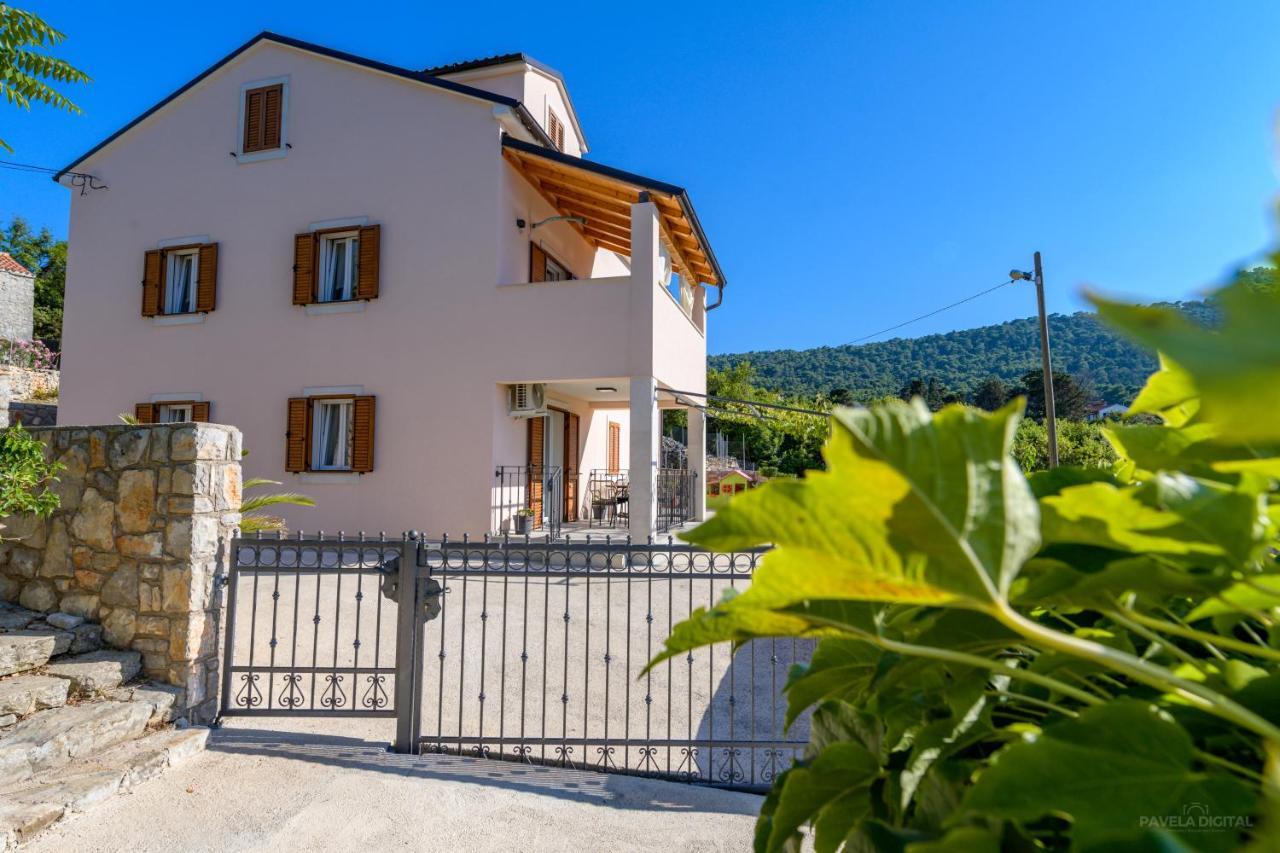 Apartments Horvat Veli Lošinj Dış mekan fotoğraf