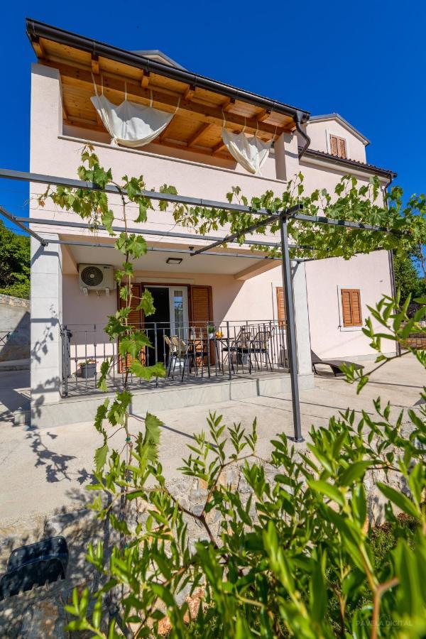 Apartments Horvat Veli Lošinj Dış mekan fotoğraf